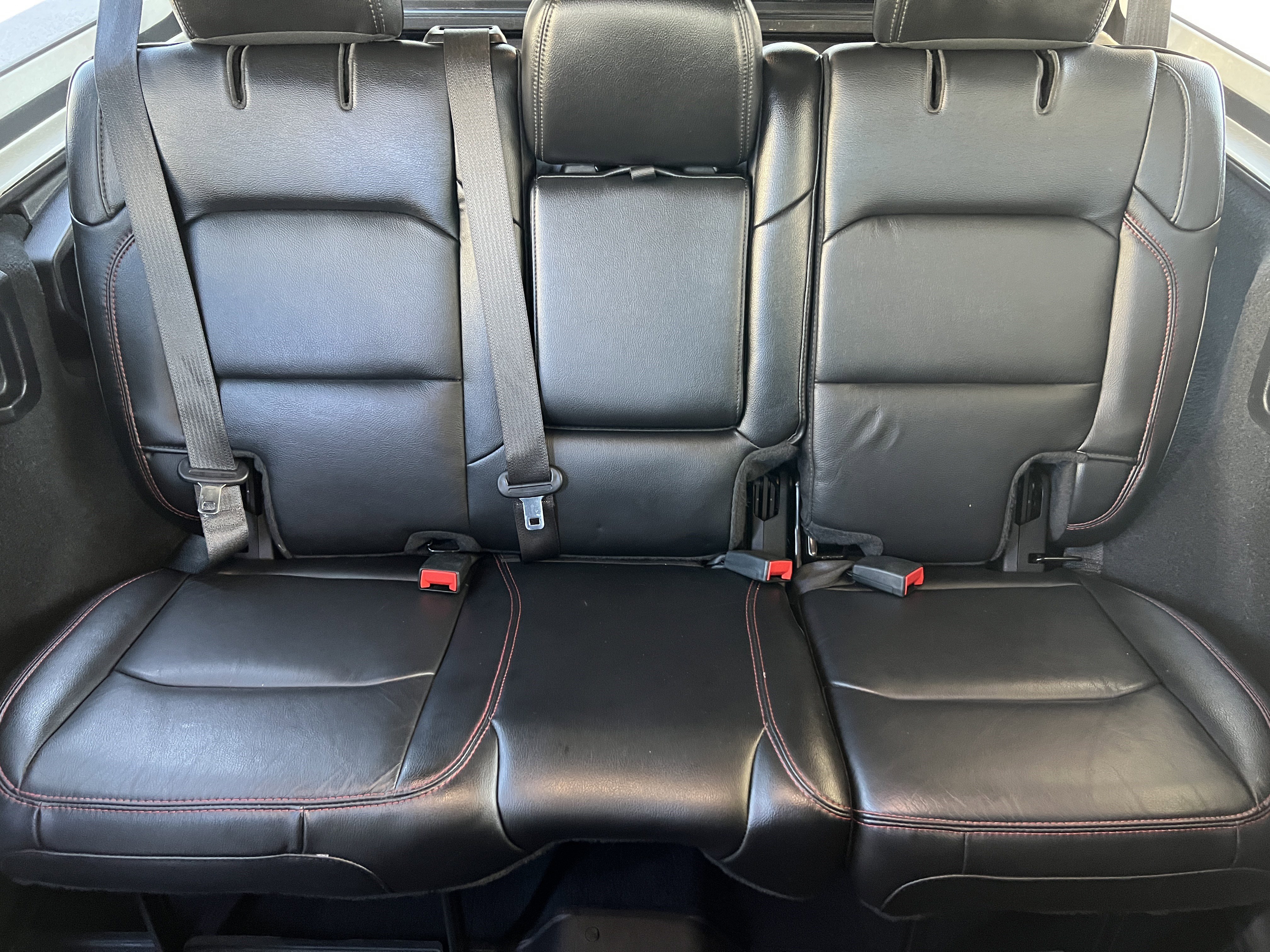 Used 2020 Jeep Wrangler Unlimited Rubicon w/ Uconnect 4C Nav & Sound Group image 15