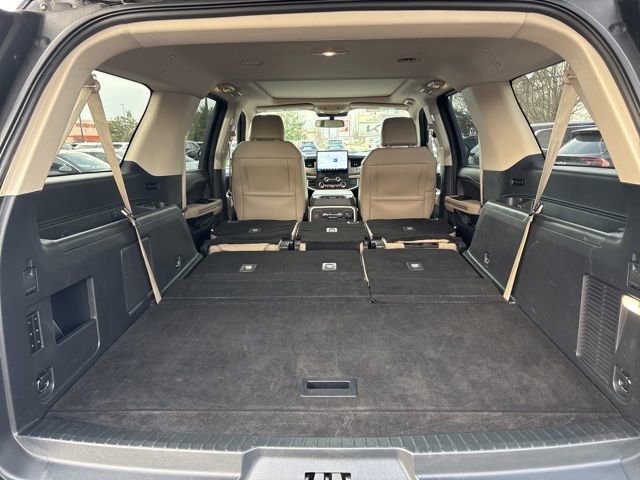 Used 2023 Ford Expedition Max Limited image 36