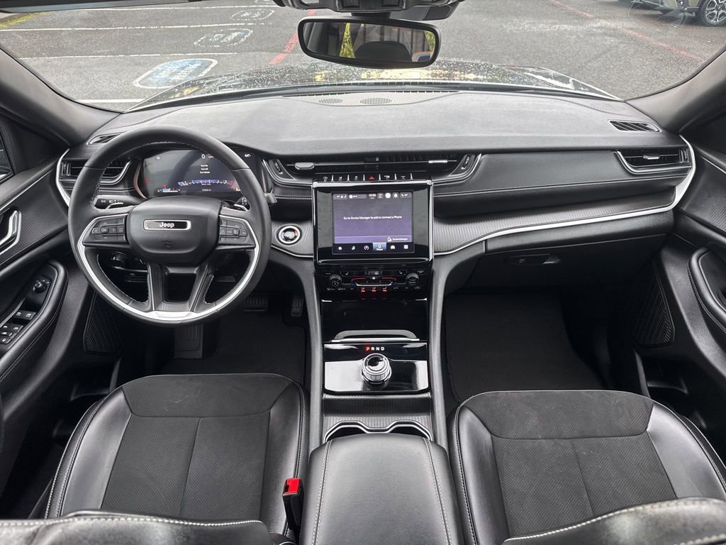 Used 2024 Jeep Grand Cherokee L Altitude image 20