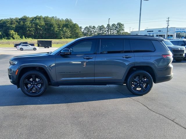 Used 2024 Jeep Grand Cherokee L Limited w/ Black Appearance Package RWD image 6