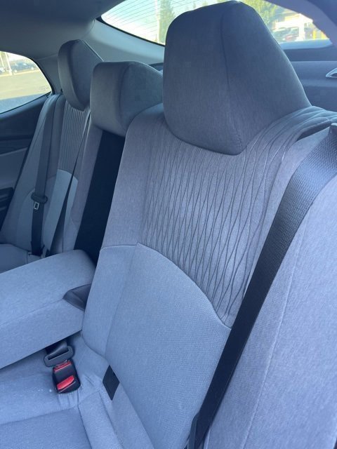 Used 2025 Toyota Camry SE image 9