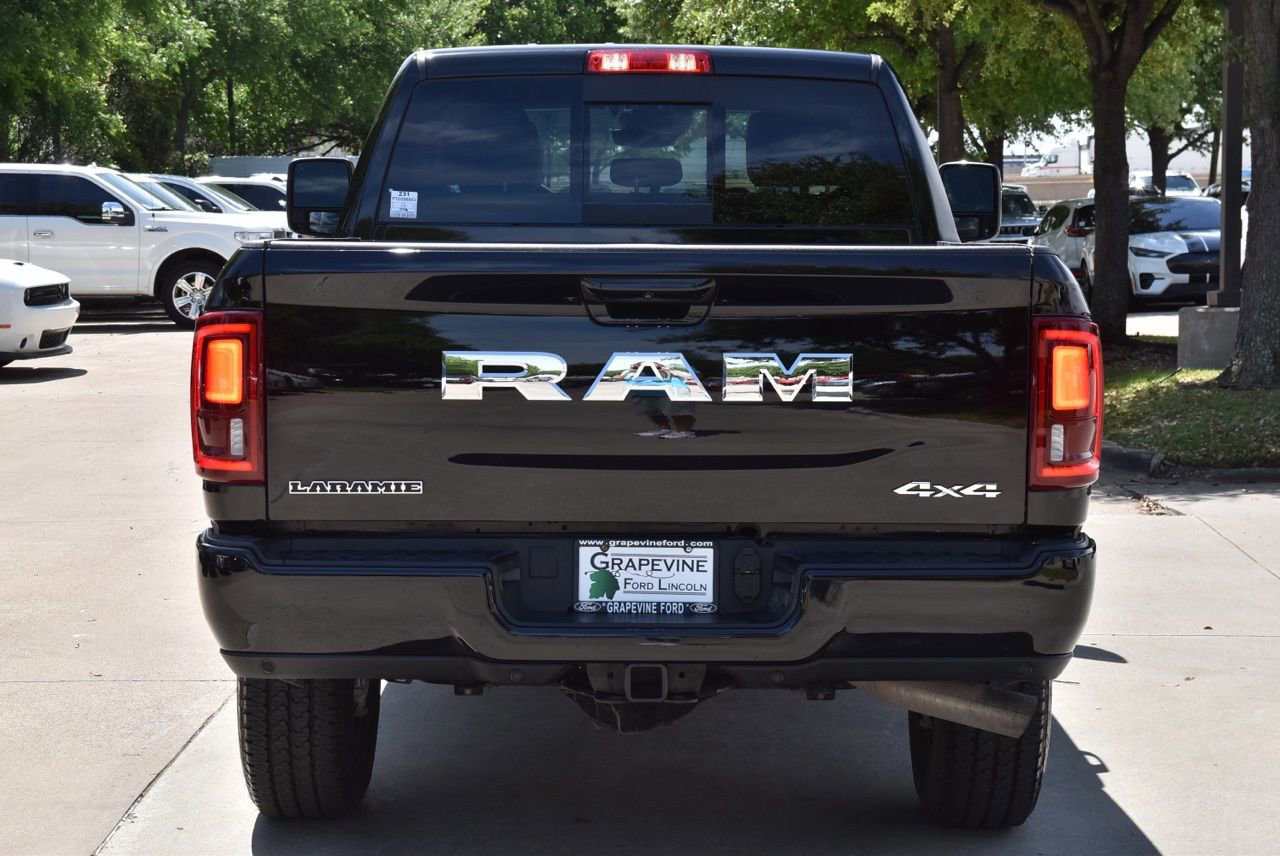 Used 2026 RAM 2500 Laramie AWD/4WD image 9
