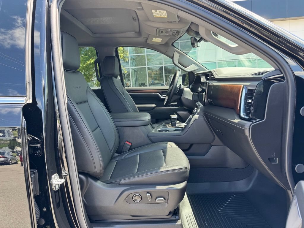 Used 2026 GMC Sierra 1500 Denali w/ Denali Reserve Package AWD/4WD image 14