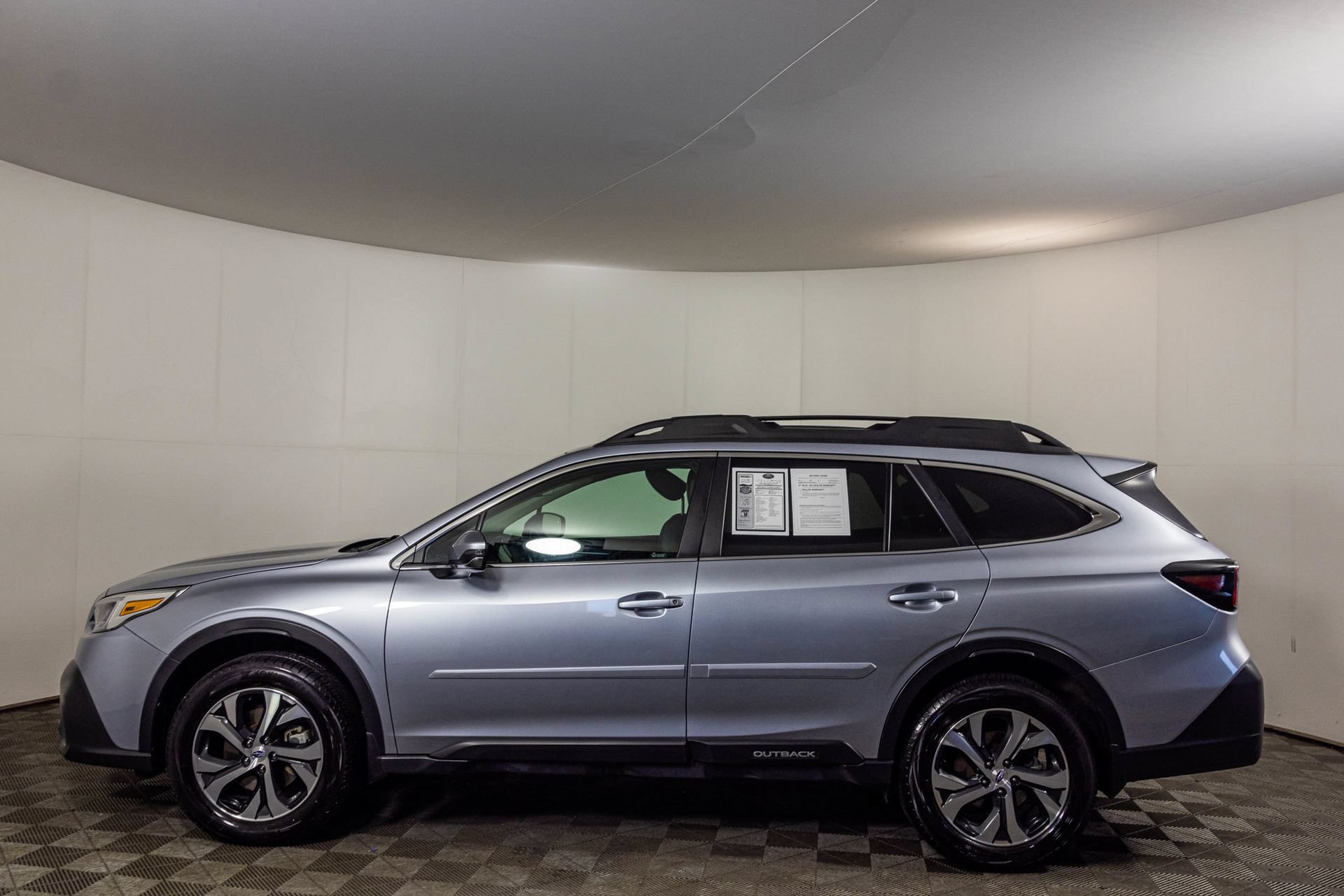Used 2020 Subaru Outback Limited AWD/4WD image 23
