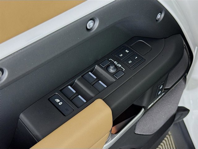 New 2026 Land Rover Defender 110 S image 20