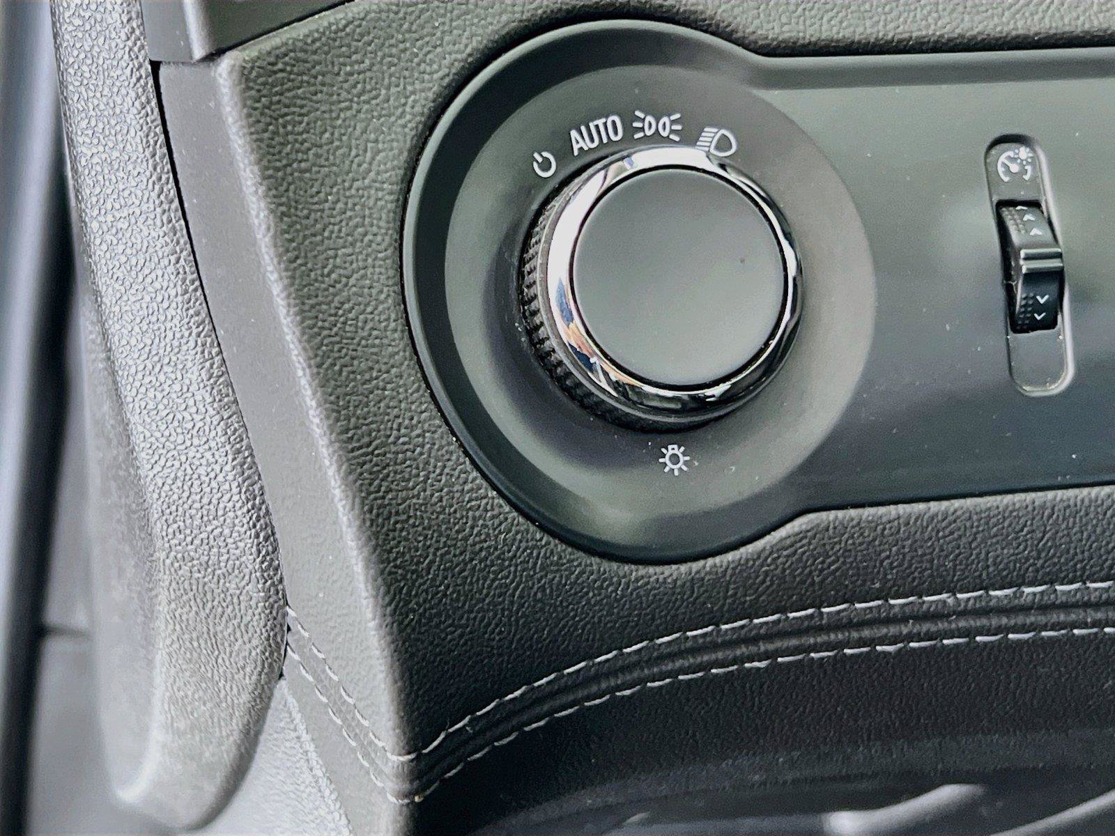 Used 2015 Buick LaCrosse Leather FWD image 14