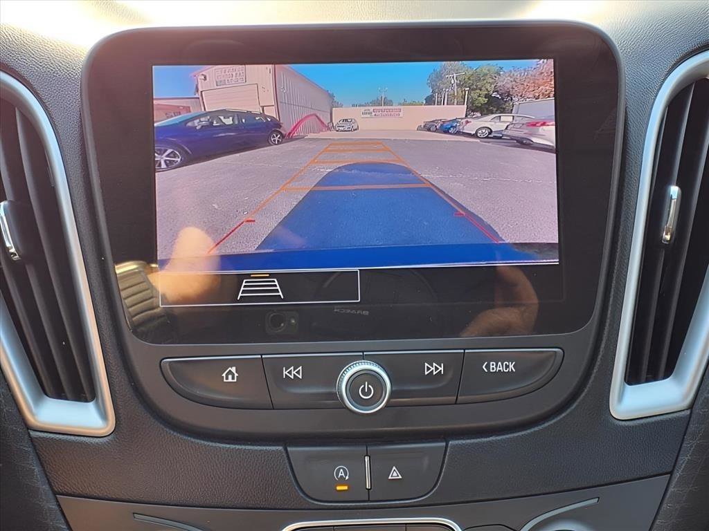 Used 2023 Chevrolet Malibu LT image 4