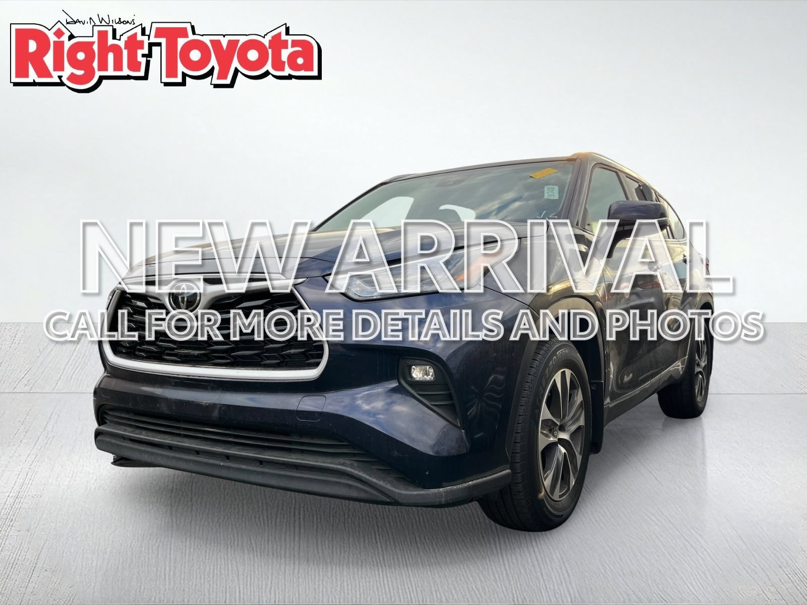 Certified 2024 Toyota Highlander XLE AWD/4WD image 1
