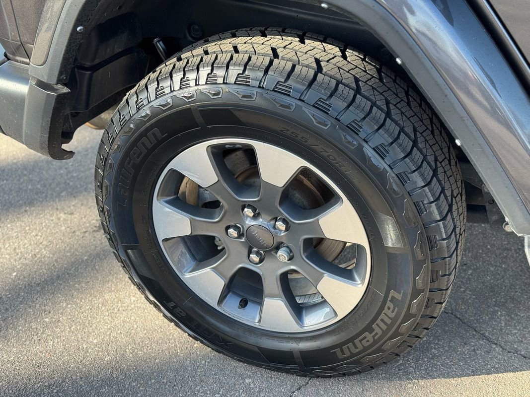 Used 2021 Jeep Wrangler Unlimited Sahara image 10