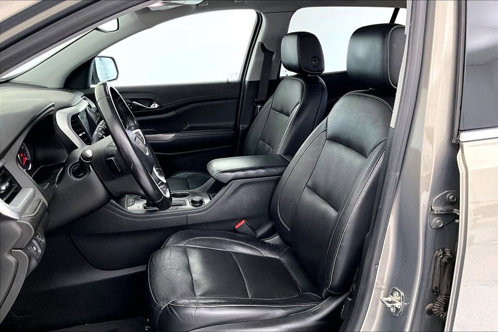 Used 2019 GMC Acadia SLT image 29