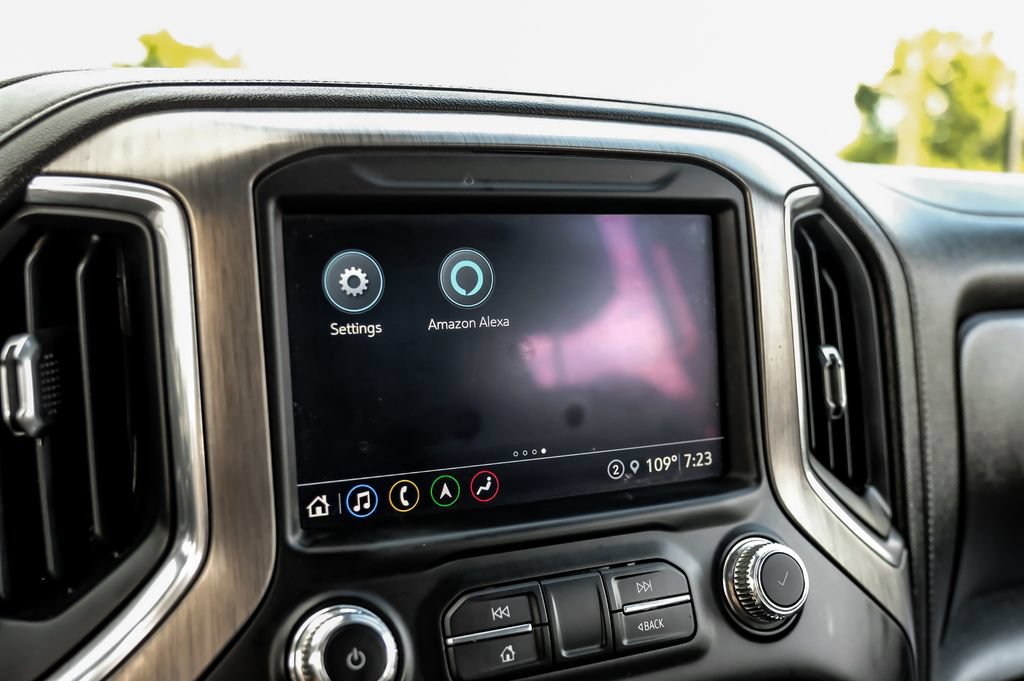 Used 2021 GMC Sierra 3500 Denali w/ Technology Package AWD/4WD image 21