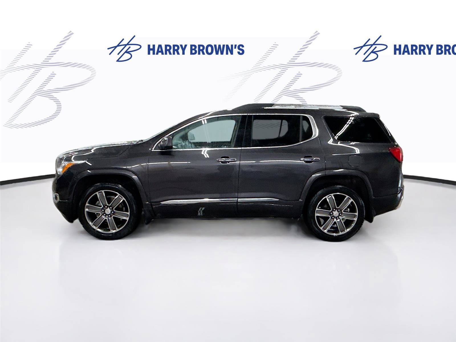 Used 2017 GMC Acadia Denali w/ Technology Package image 8