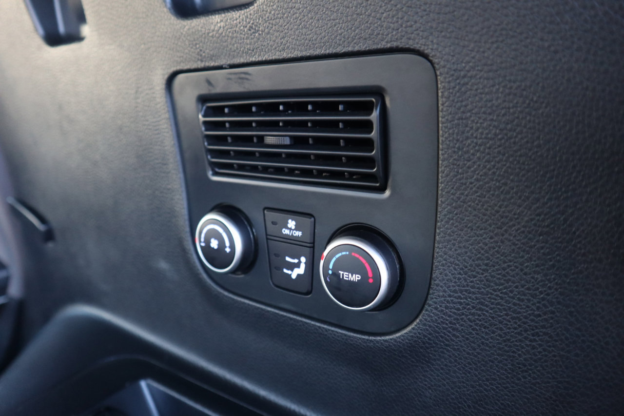 Used 2017 Hyundai Santa Fe AWD w/ SE Ultimate Tech Package 03 image 52