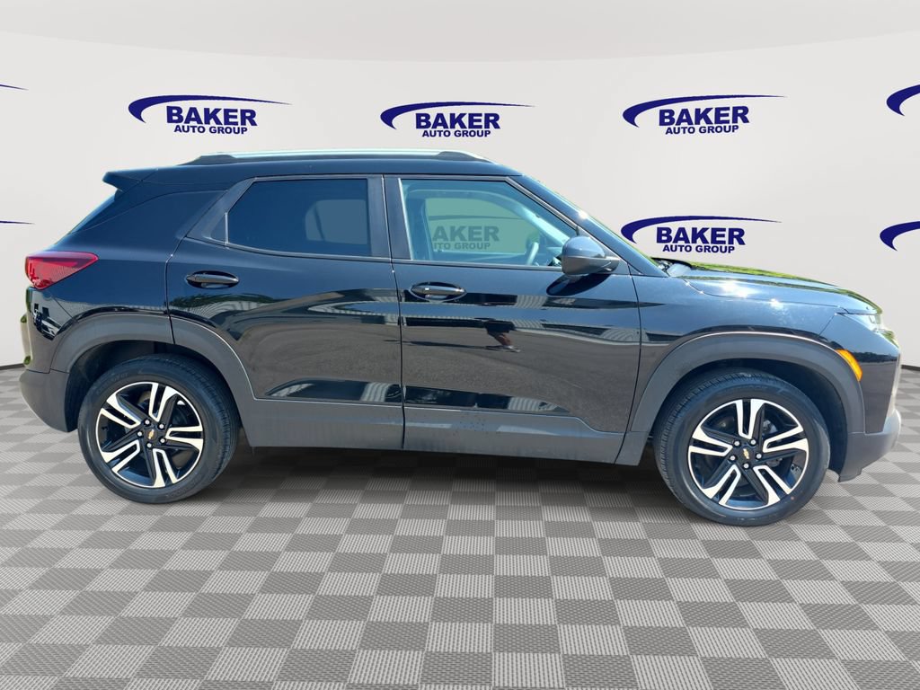 Used 2023 Chevrolet TrailBlazer LT FWD image 4
