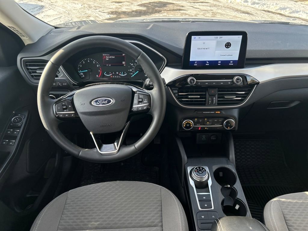 Used 2022 Ford Escape SE w/ Cold Weather Package image 17