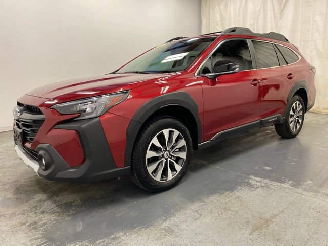 Used 2025 Subaru Outback Limited AWD/4WD image 5