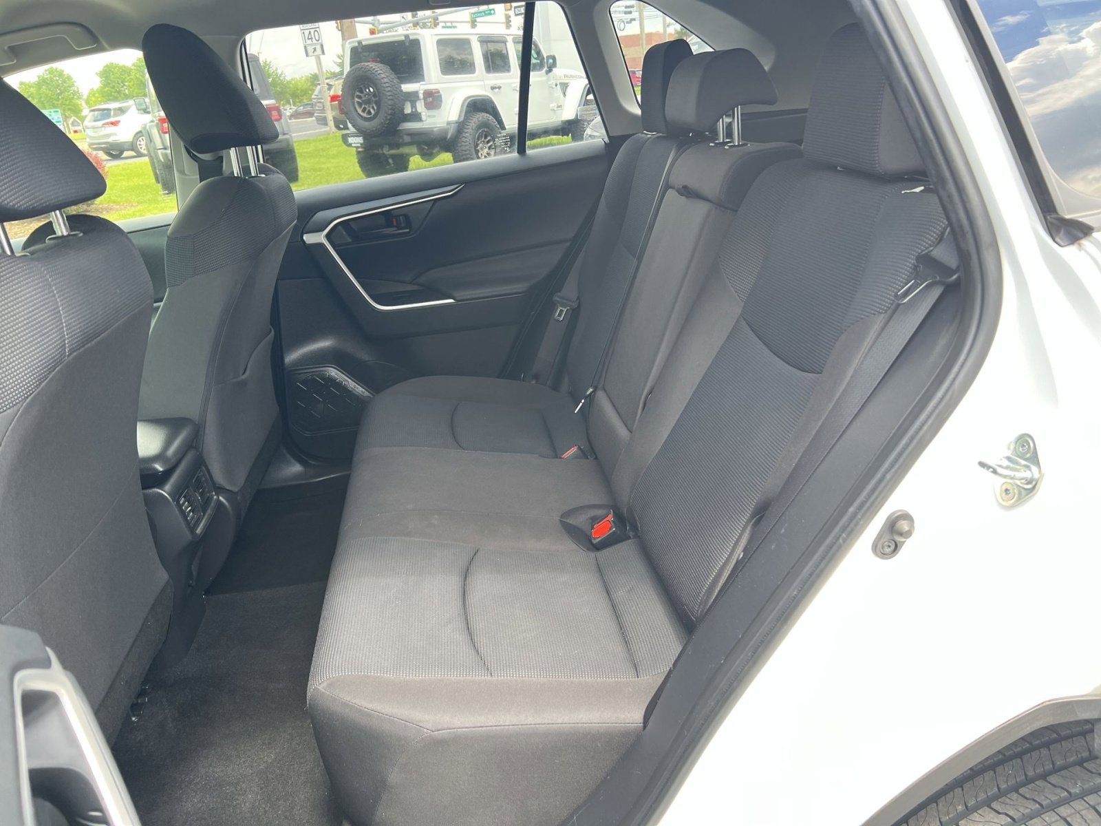 Used 2023 Toyota RAV4 LE AWD/4WD image 22