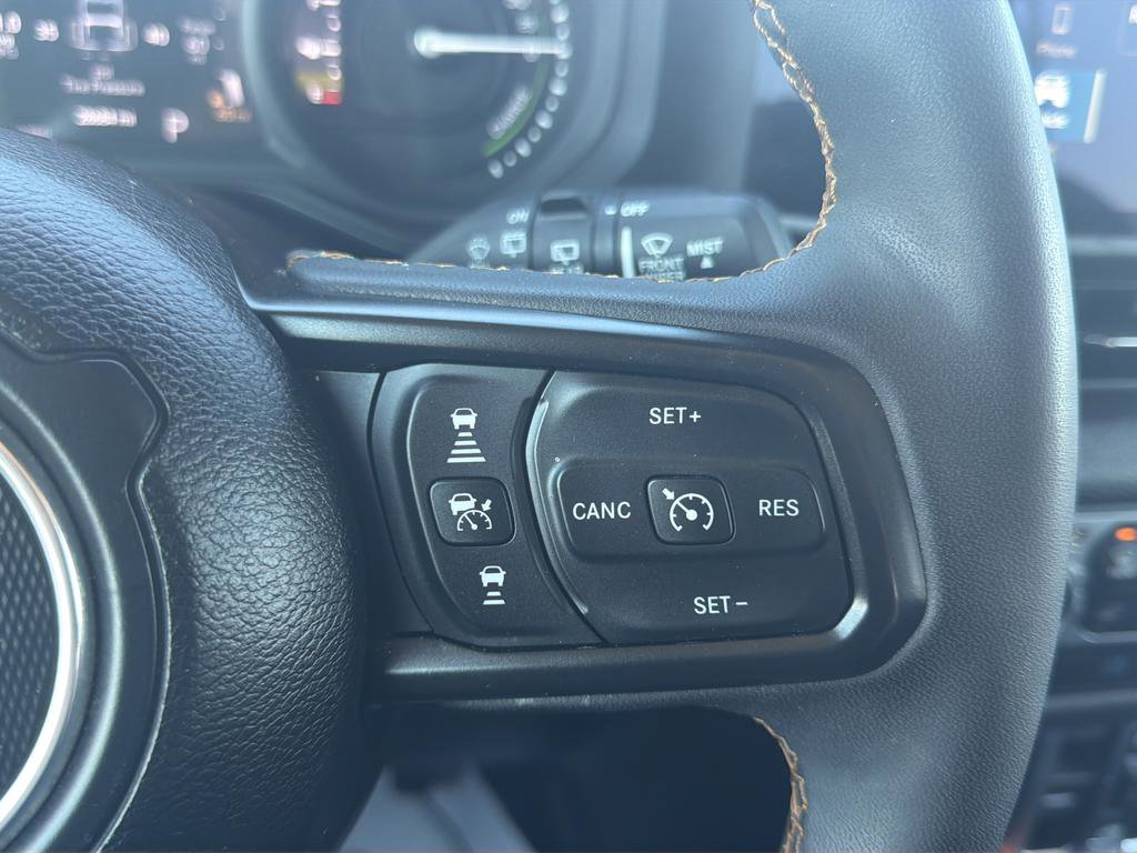 Used 2024 Jeep Wrangler Unlimited w/ Convenience Group AWD/4WD image 22