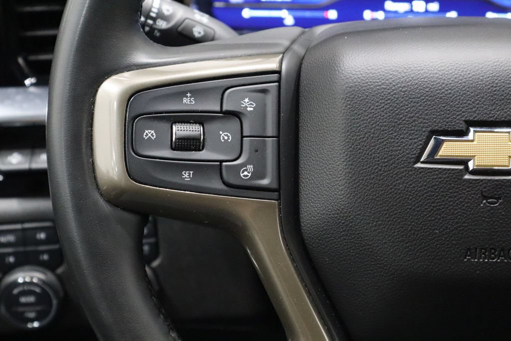 Used 2024 Chevrolet Silverado 3500 High Country w/ High Country Premium Package AWD/4WD image 24