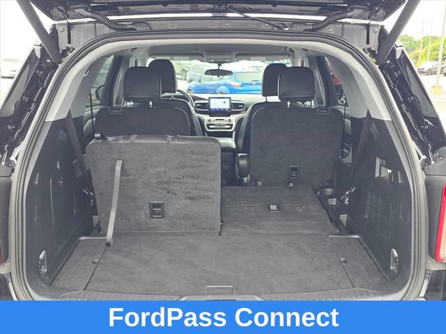Used 2023 Ford Explorer XLT w/ Equipment Group 202A RWD image 28