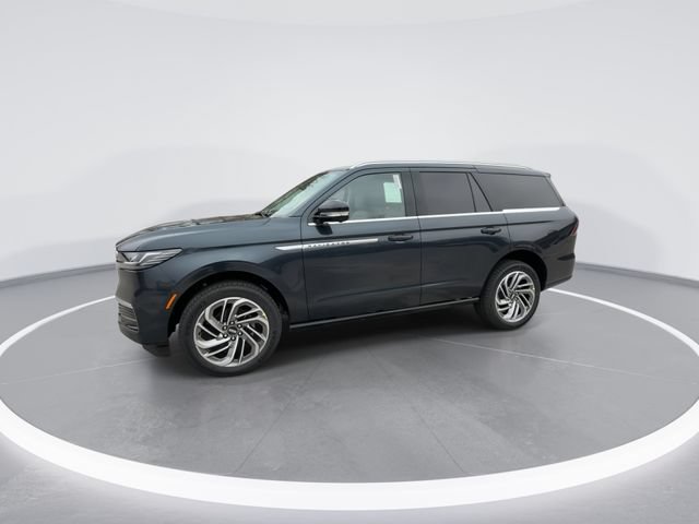 New 2025 Lincoln Navigator Reserve AWD/4WD image 4