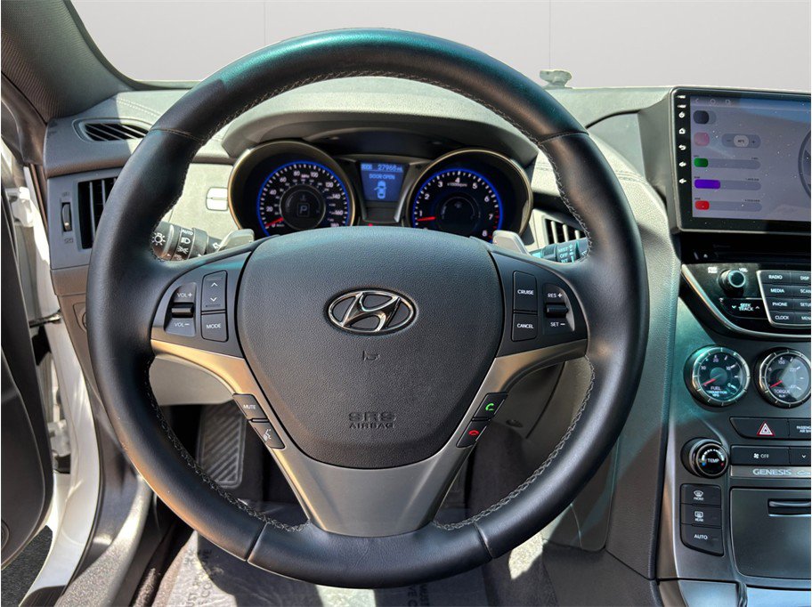 Used 2016 Hyundai Genesis 3.8 RWD image 22