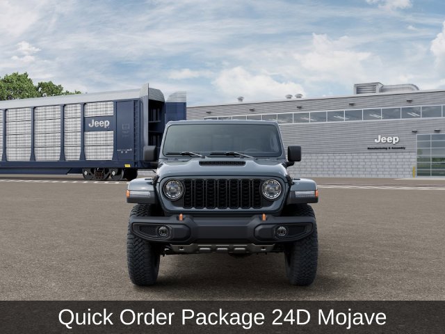 Used 2025 Jeep Gladiator Mojave w/ Convenience Group AWD/4WD image 7