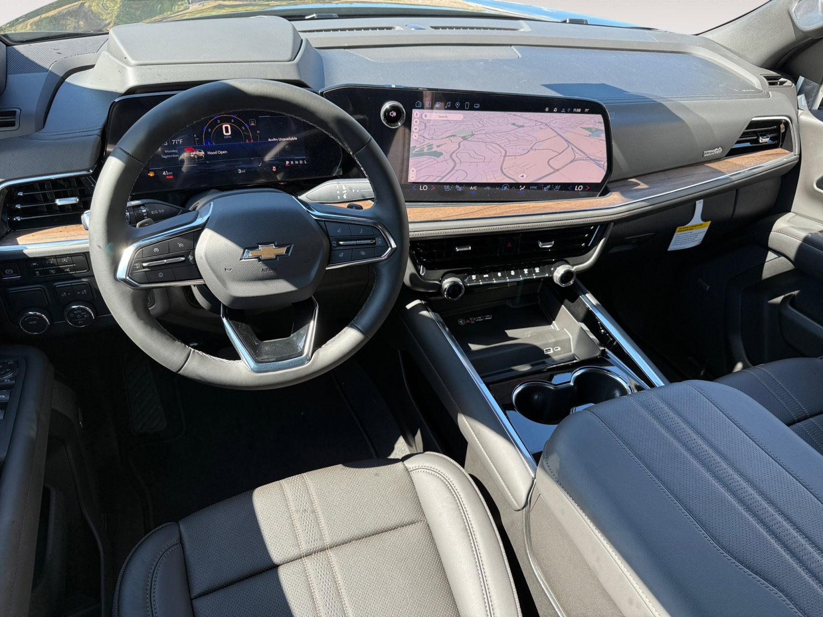 New 2025 Chevrolet Suburban High Country w/ Sun And Tow Package RWD image 15