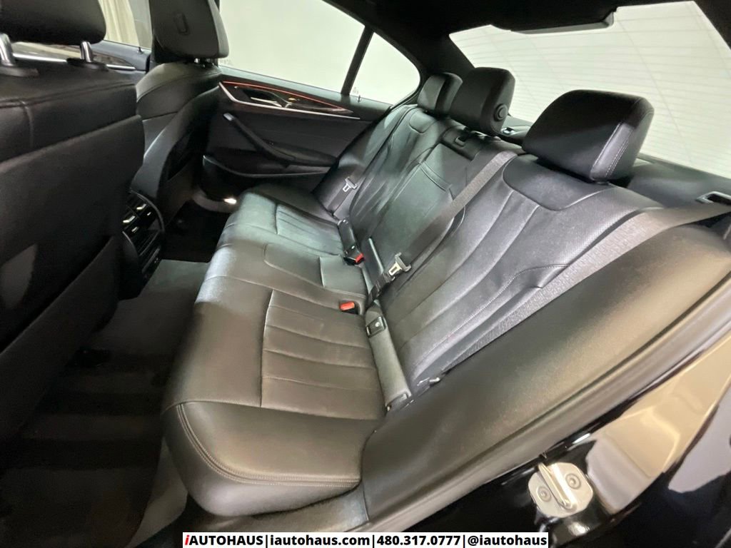Used 2022 BMW 540i w/ Convenience Package image 16