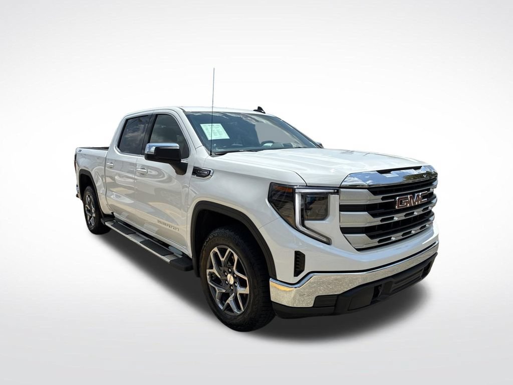Used 2025 GMC Sierra 1500 SLE w/ X31 Off-Road Package AWD/4WD image 3