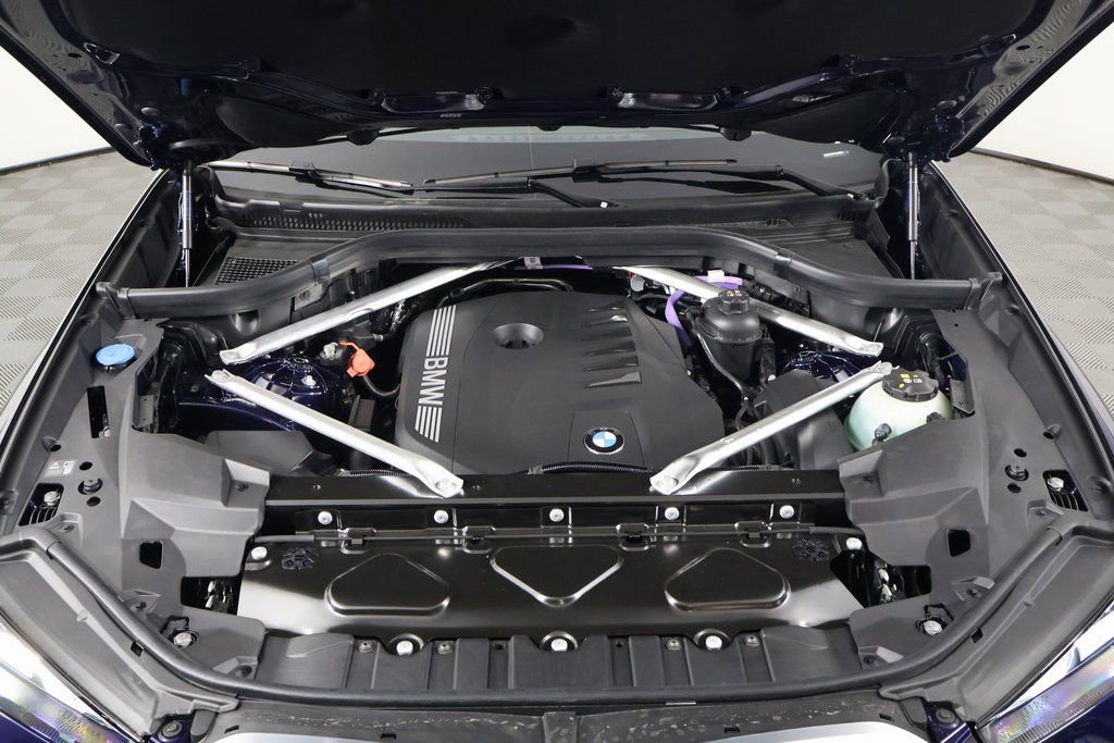 New 2026 BMW X5 xDrive40i w/ Climate Comfort Package image 9