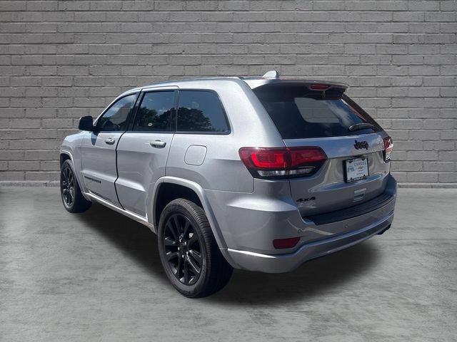 Used 2019 Jeep Grand Cherokee Altitude AWD/4WD image 5