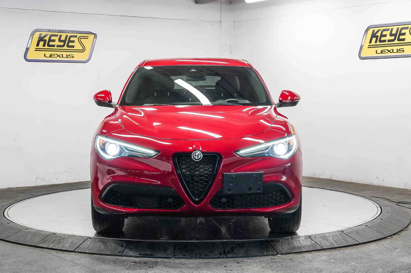 Used 2023 Alfa Romeo Stelvio Sprint RWD image 6