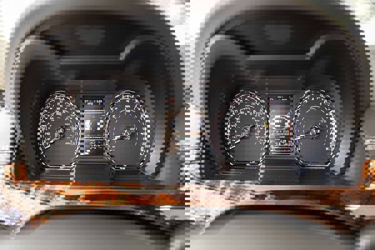 Used 2011 Jaguar XK Convertible image 24