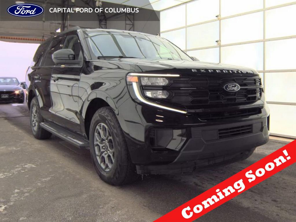 Used 2025 Ford Expedition Active image 1