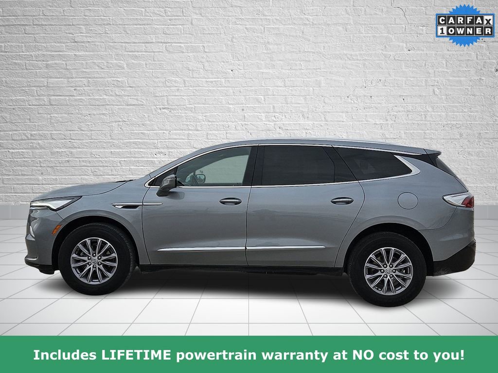 Used 2024 Buick Enclave Premium image 2