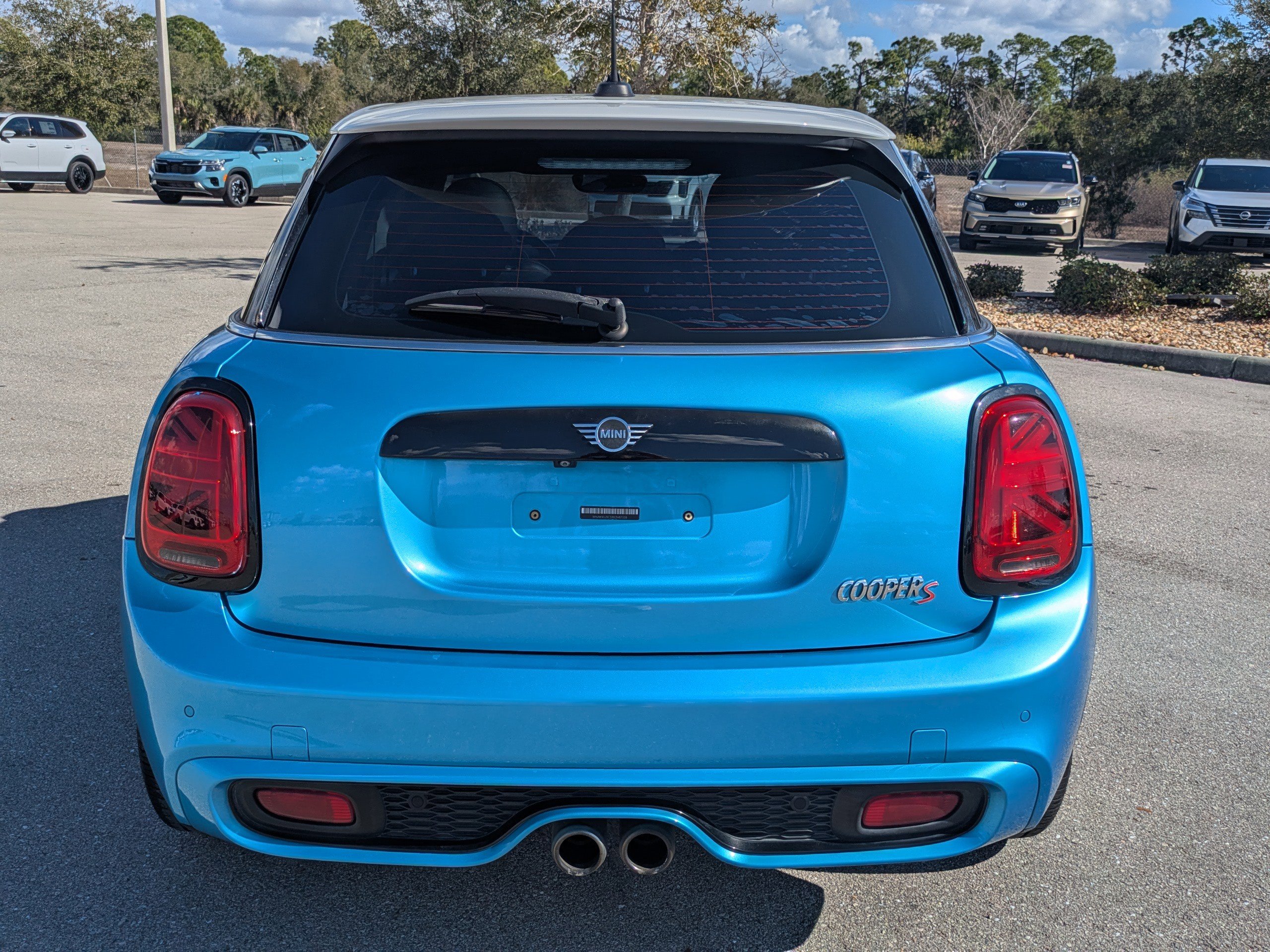 Used 2019 MINI Cooper S w/ Premium Package image 6