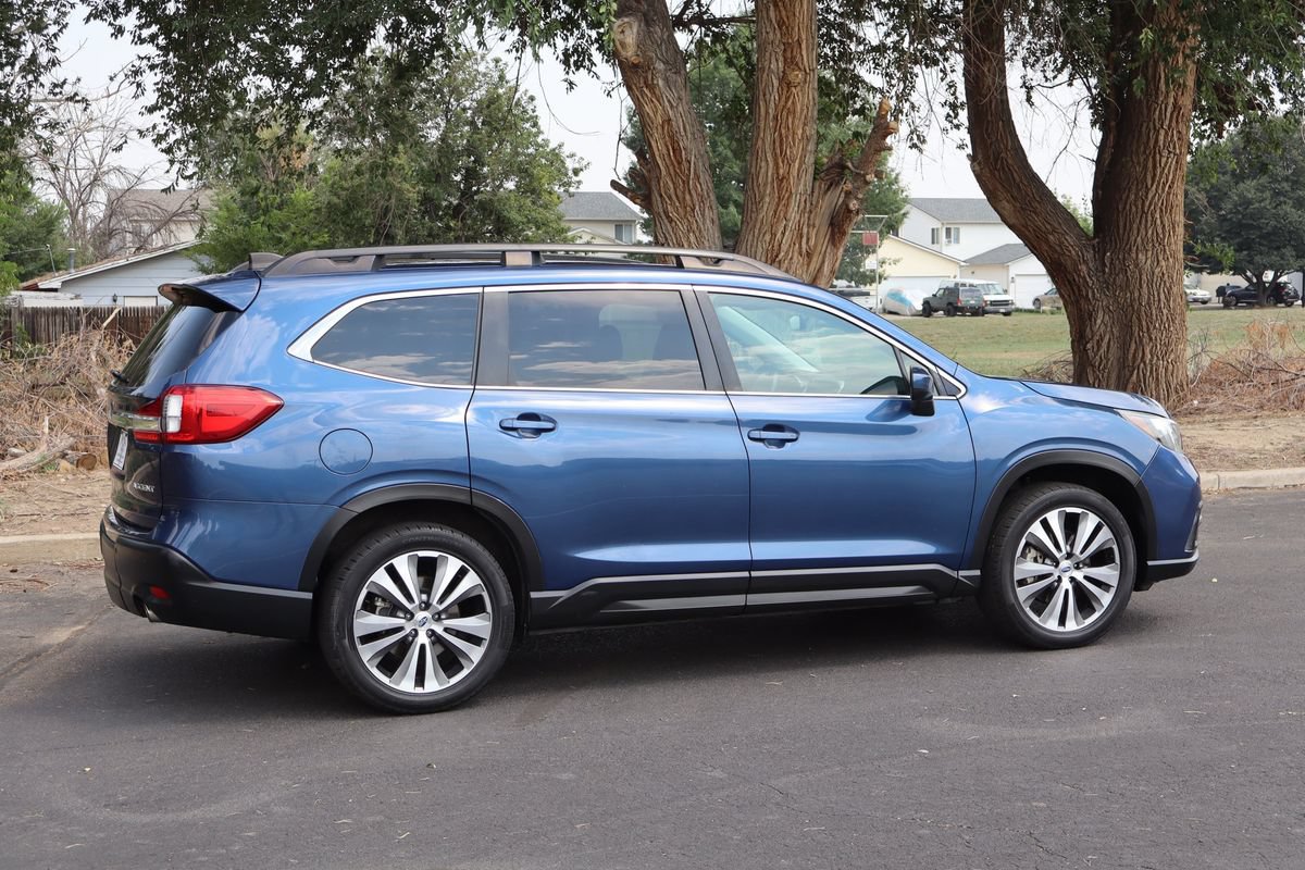 Used 2021 Subaru Ascent Premium w/ Sport Package AWD/4WD image 4