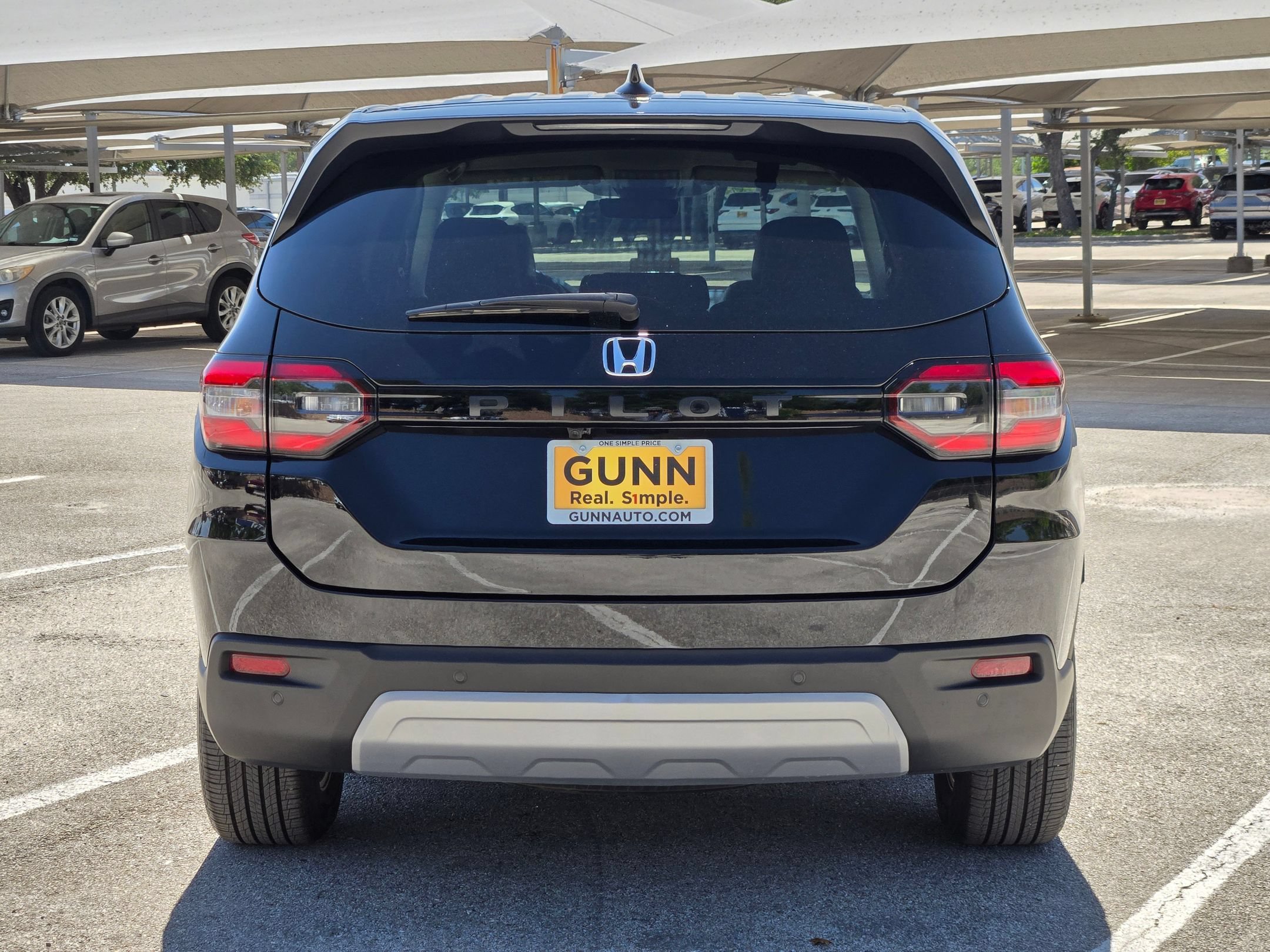 Used 2025 Honda Pilot EX-L image 4