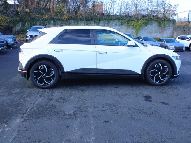 New 2024 Hyundai Ioniq 5 SEL image 8