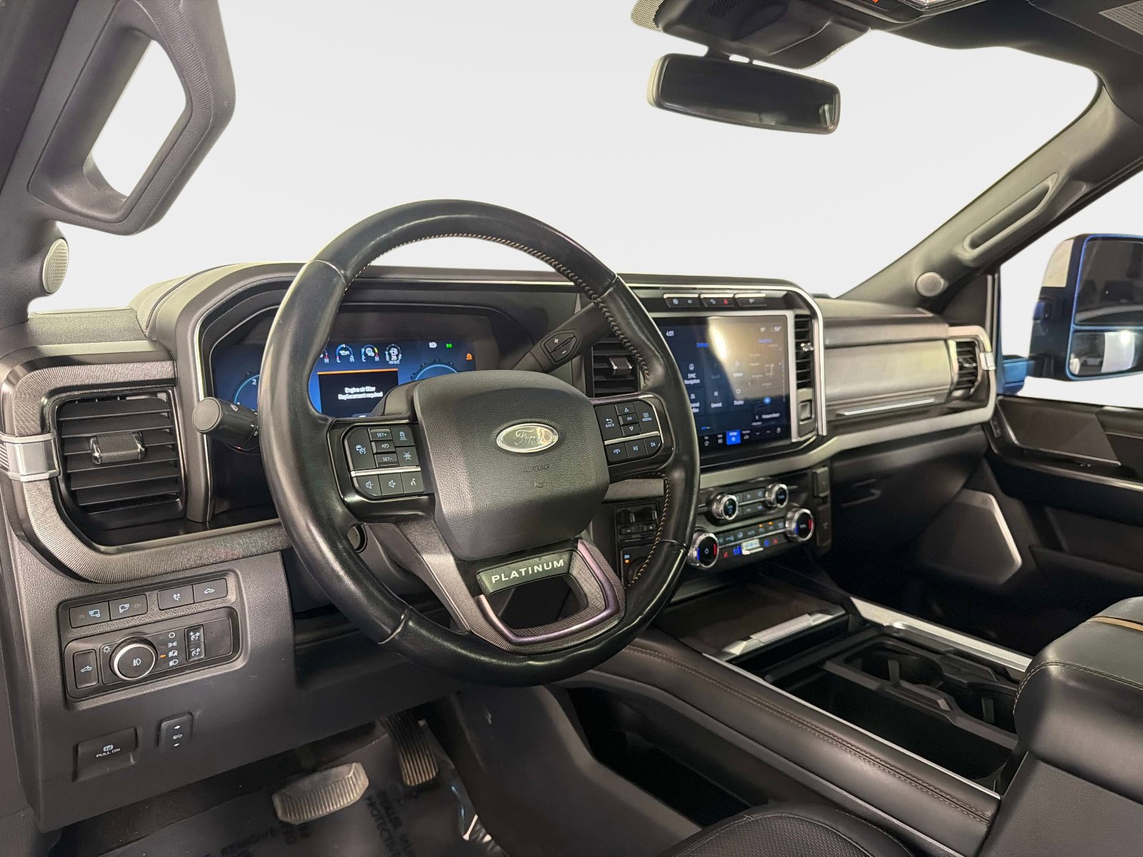 Used 2023 Ford F350 Platinum AWD/4WD image 43