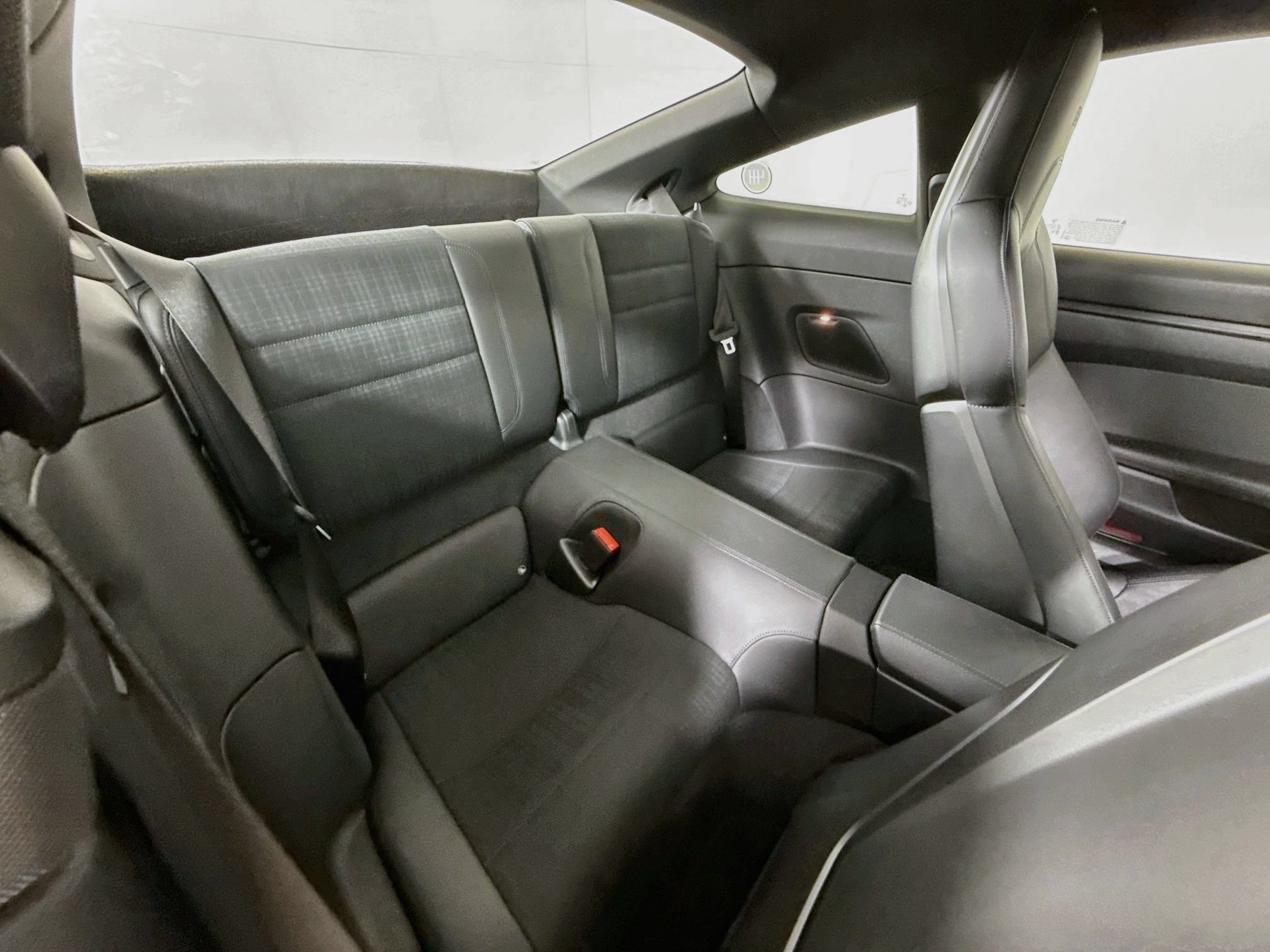 Certified 2025 Porsche 911 Carrera T RWD image 24