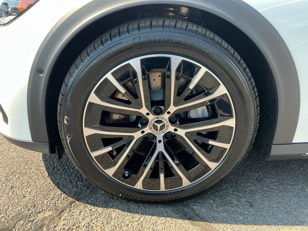 New 2026 Mercedes-Benz E 450 4MATIC All-Terrain Wagon image 2