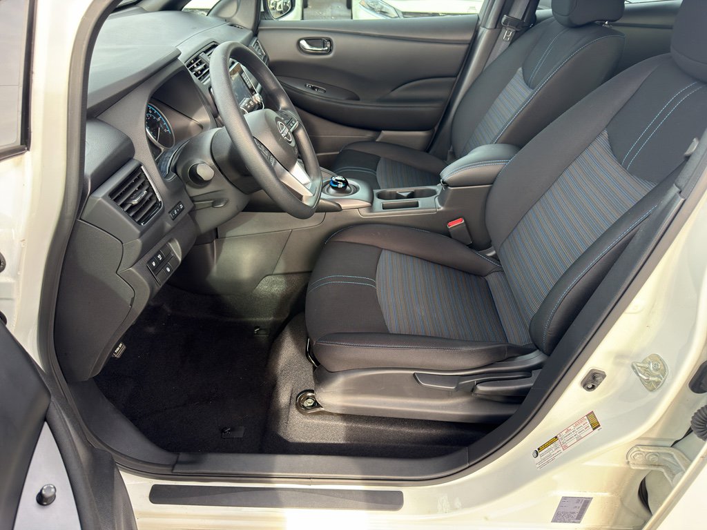 Used 2024 Nissan Leaf S image 14