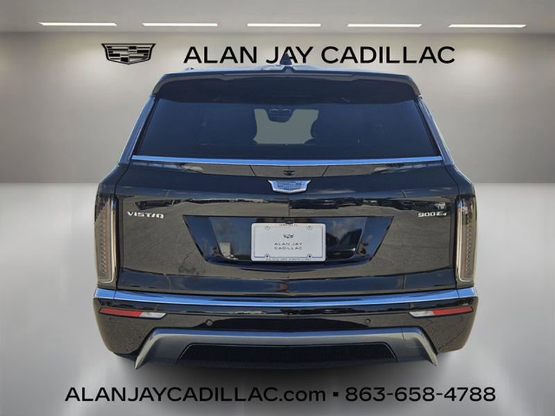 New 2026 Cadillac Vistiq Luxury image 4