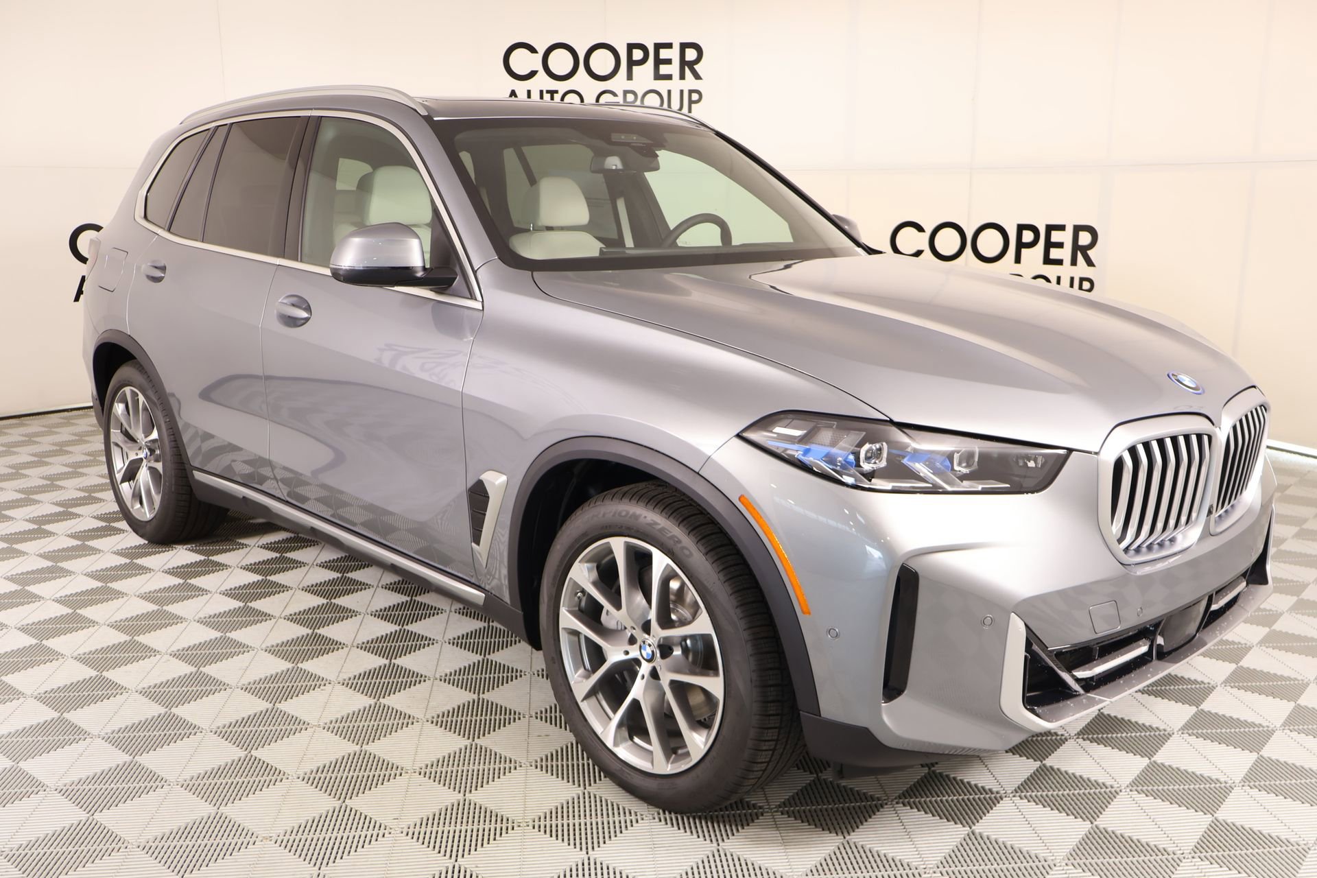 New 2026 BMW X5 xDrive50e AWD/4WD 360° Tour