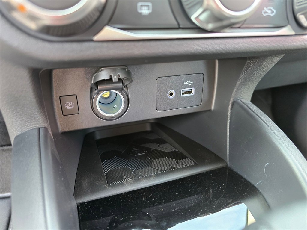 New 2025 Nissan Versa SV w/ Trunk Package image 21