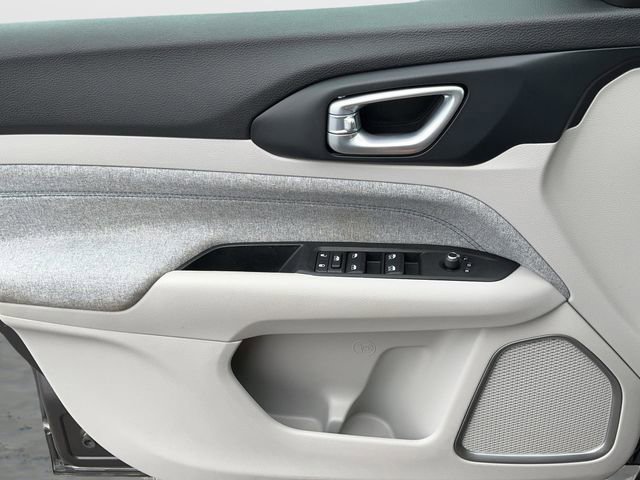 Used 2022 Jeep Compass Latitude w/ Convenience Group image 14