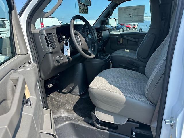 New 2025 GMC Savana 2500 w/ Enhanced Convenience Package image 13
