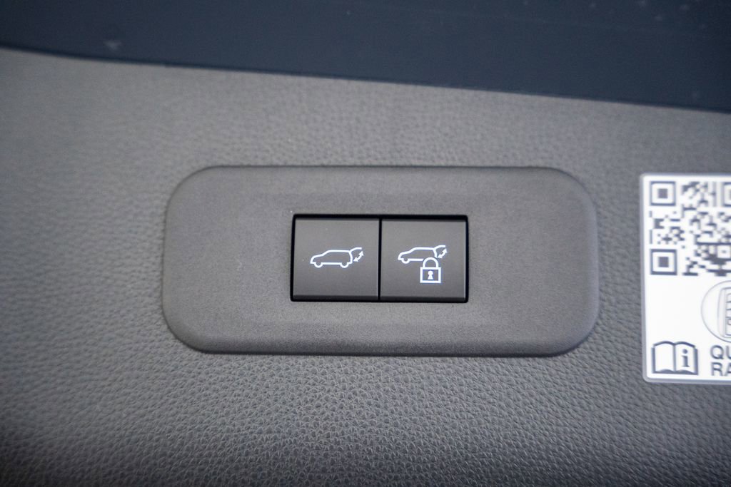 New 2026 Toyota Crown Signia XLE image 11